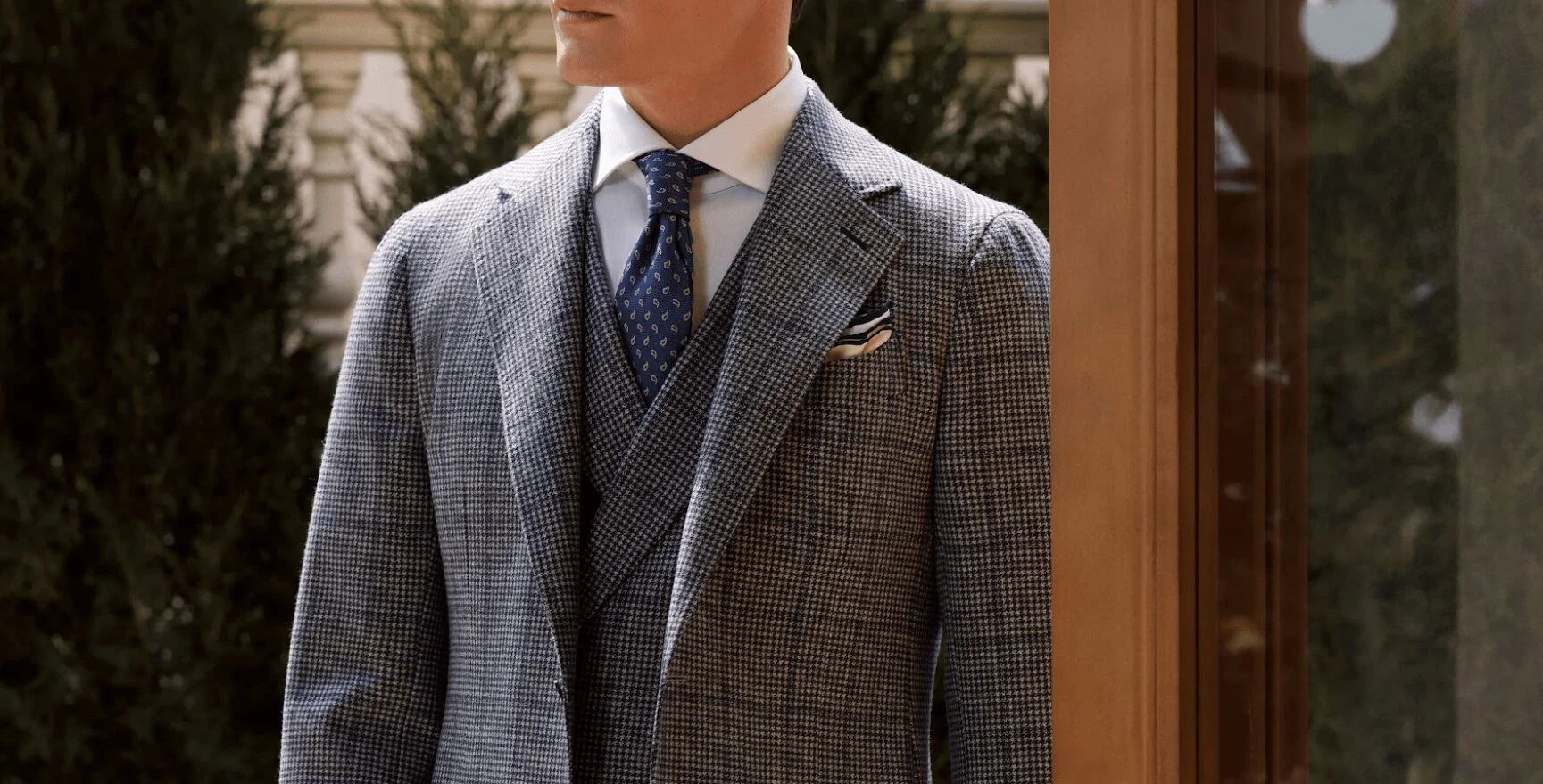 Relaxed patterned sport coat for a casual suit