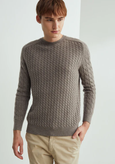 Oatmeal and navy cashmere knitwear with finely ribbed details